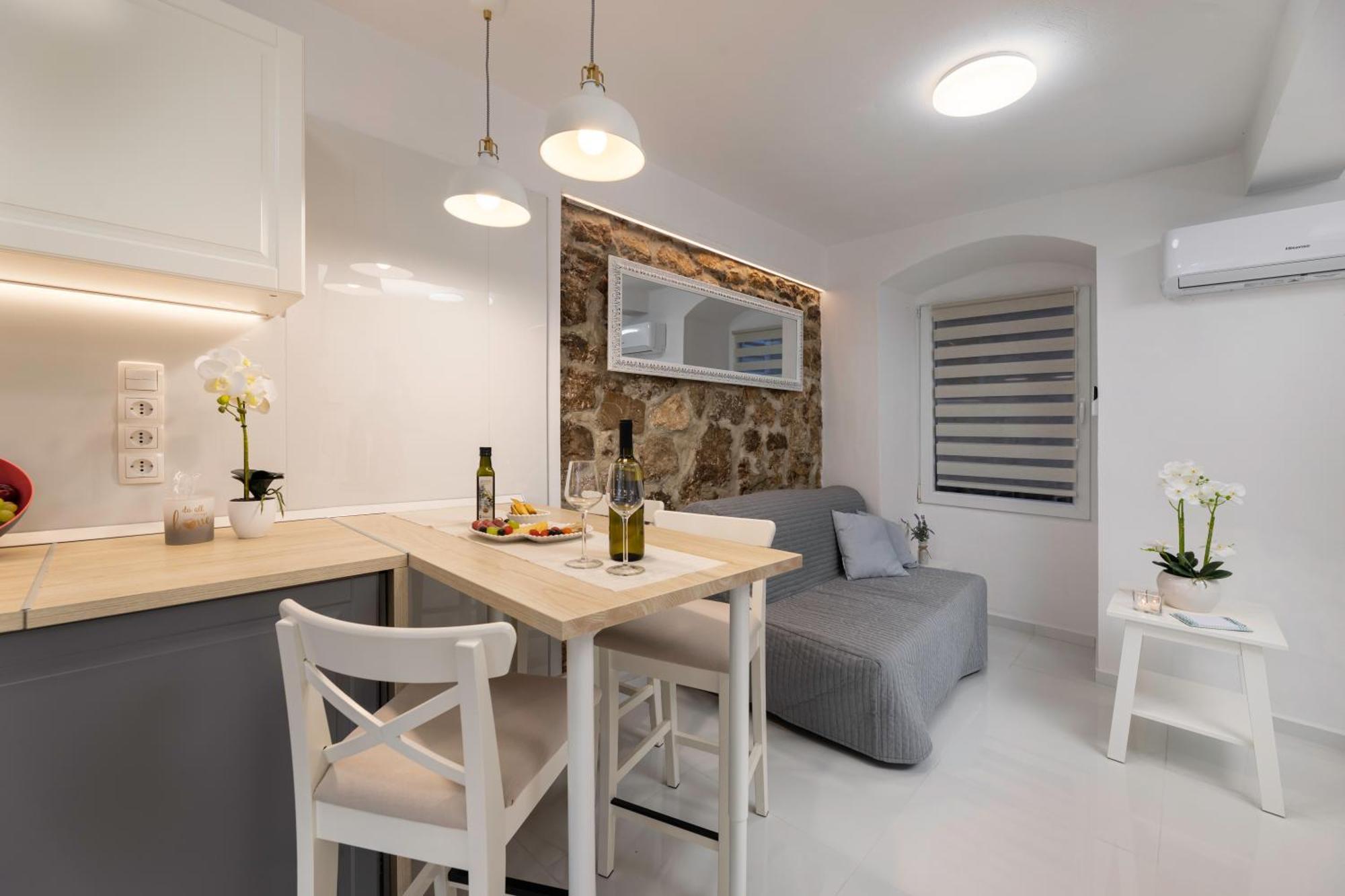 Apartment Gaviota Krk Krk Town Esterno foto